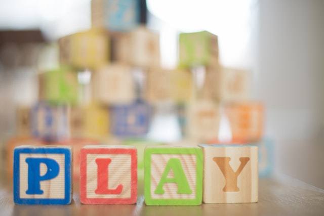 dřevěné hračky - play